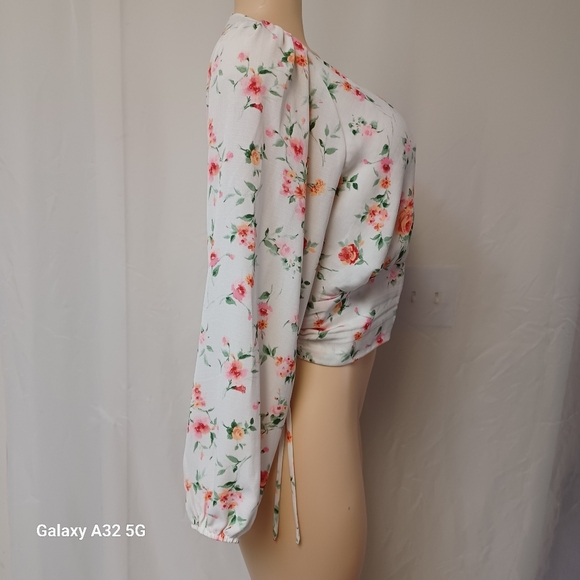 Meraki Cream Floral Wrap Blouse Size XL - Picture 4 of 13